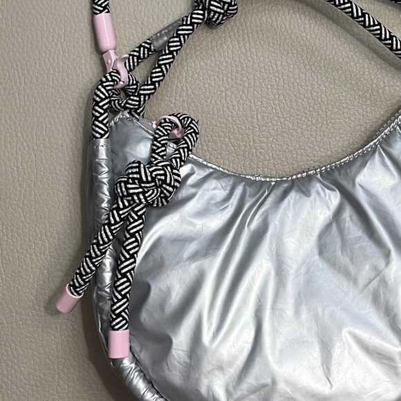 NWT - Wildfox Women’s 2 in 1 Crossbody/Shoulder Bag - Picture 6 of 9